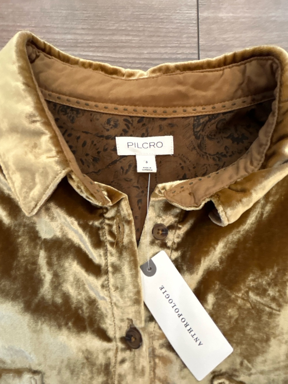 NWT Women’s Pilcro by Anthropologie Crushed Velvet Button Front Shirt Blouse S - Picture 2 of 8